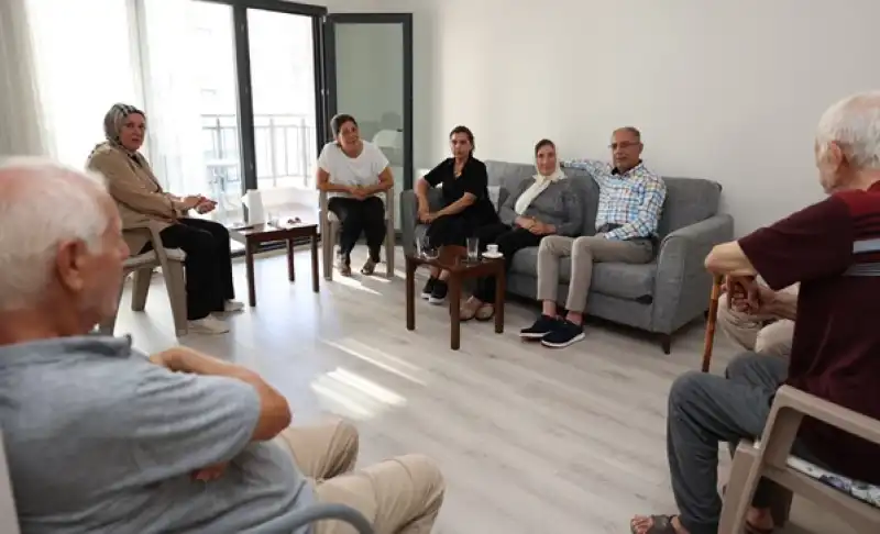Başkan Yapar, Akevler Mahallesi Sakinlerini Ziyaret Etti
