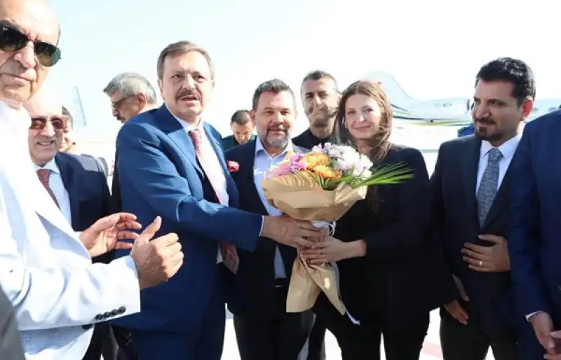 Cilvegözü Sınır Kapısı’nda 1200 Tır Kapasiteli Park Hizmete Açıldı
