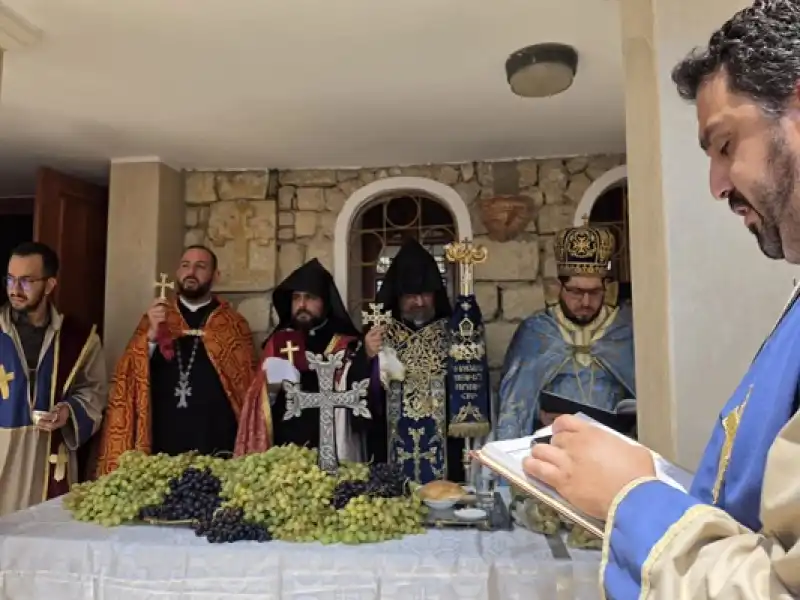 Meryem Ana Kilisesi’nde Bayram Coşkusu: Birlik Ve Beraberlik Mesajı Verildi