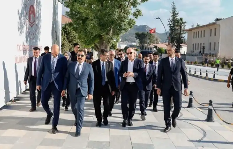 Ankara’dan Gelen Heyet Antakya'da Incelemelerde Bulundu