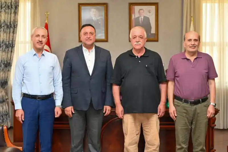 Hatay Gazeteciler Birliği Cemiyetinden Rektöre Ziyaret