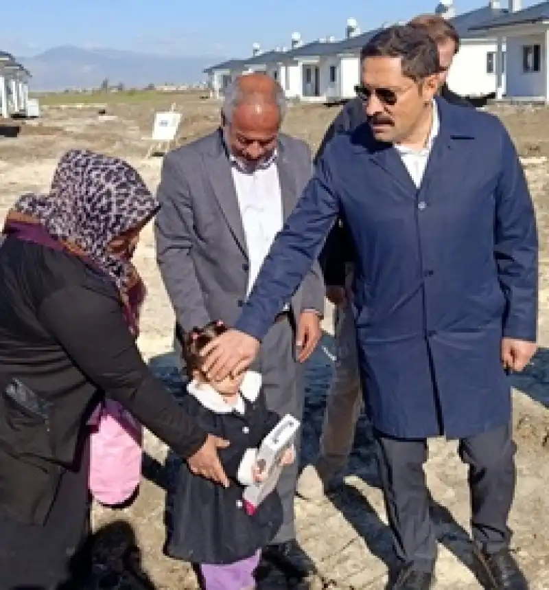 Muhtar Albayrak Laf Değil, Hizmet üretiyor