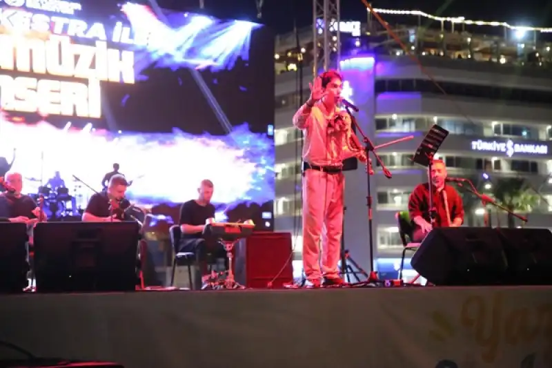 HBB Orkestrası, İskenderun’da Sahne Aldı