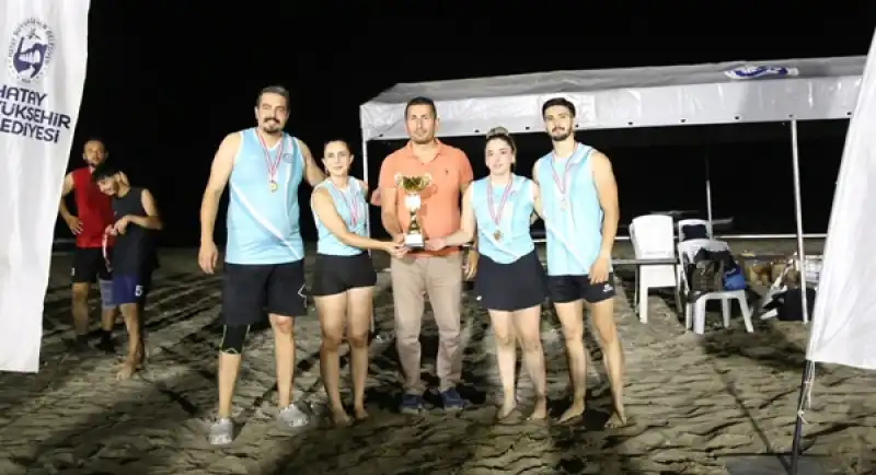 30 Ağustos Zafer Bayramı Coşkusu, Plaj Voleybol Turnuvasıyla Başladı