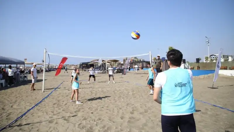 30 Ağustos Zafer Bayramı Coşkusu, Plaj Voleybol Turnuvasıyla Başladı