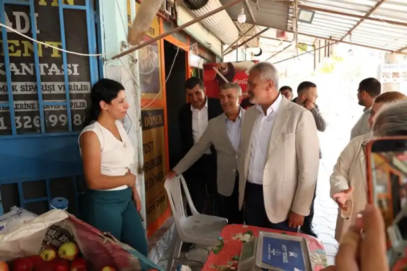 Öntürk, Harbiye’nin Prestij Caddesinde Esnafla Buluştu