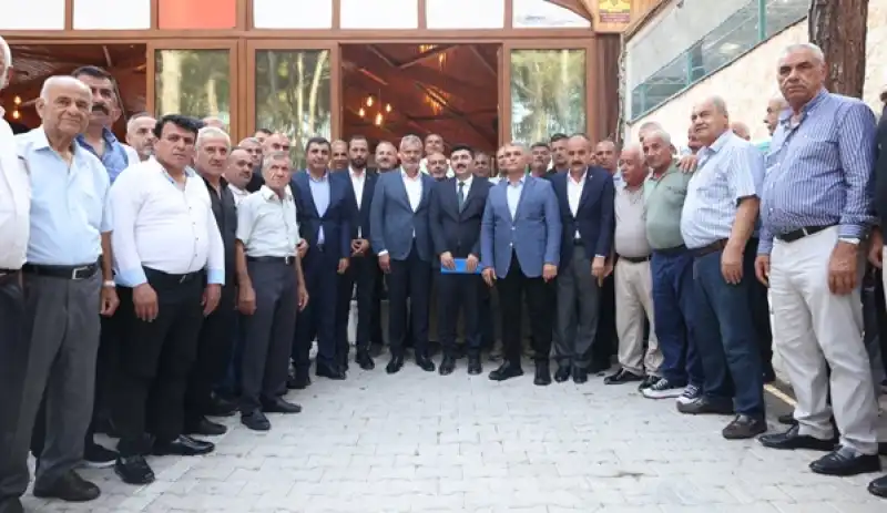 Başkan Öntürk, Yayladağılı Muhtarlarla Buluştu