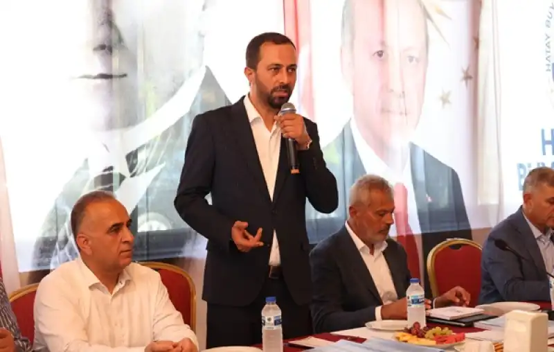 Başkan Öntürk, Yayladağılı Muhtarlarla Buluştu