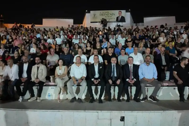 Defne'de Barış Ezgileri
