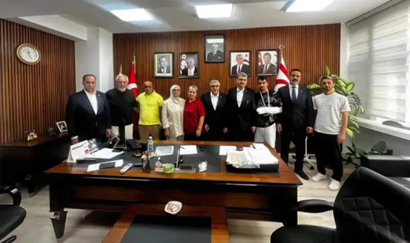 Yayman, KKTC’de Yaralıları Ziyaret Etti!