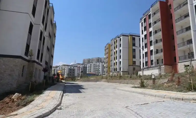 Altınözü’nde TOKİ Konutlarının Teslimi Haftaya Başlayacak