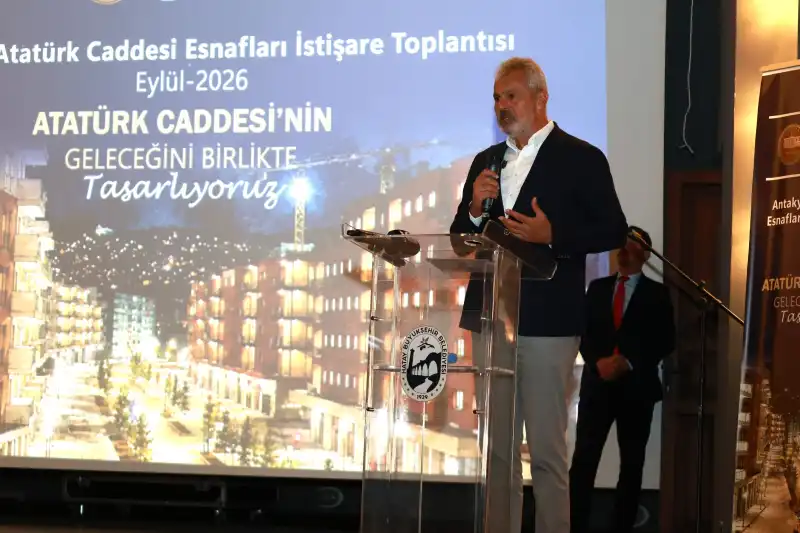 Başkan Öntürk, Atatürk Caddesi Esnafıyla Istişare Toplantısında Buluştu