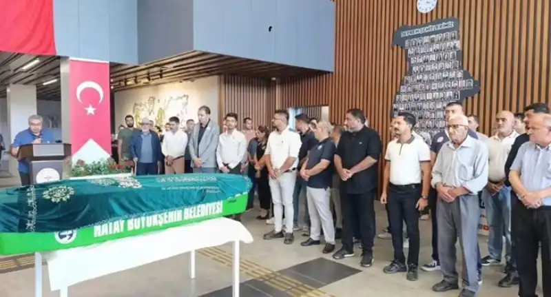 Defne Devlet Hastanesi Hekimlerinden Dr. Okan Derin Hayatını Kaybetti