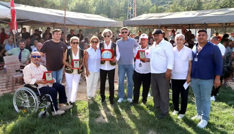 İkinci Kuruyer Mahallesi Geleneksel Aba Güreşi Festivali Gerçekleşti