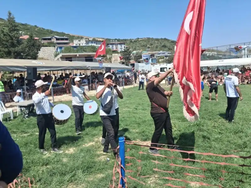 İkinci Kuruyer Mahallesi Geleneksel Aba Güreşi Festivali Gerçekleşti