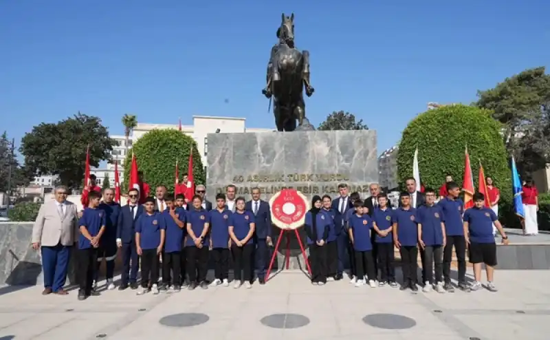 Hatay’da 2026-2027 Eğitim Yılı Çelenk Töreniyle Başladı