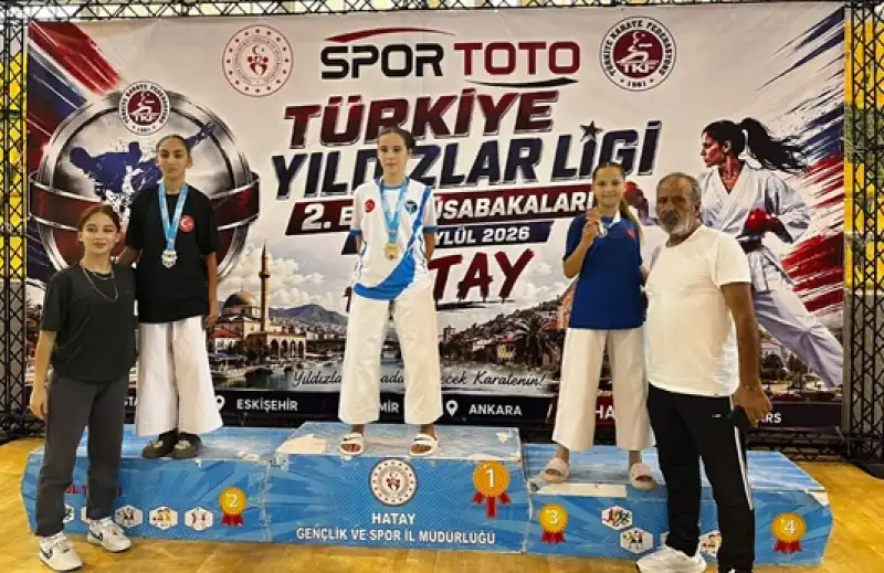 Karate Takımı Sporcuları Başarılarıyla Gururlandırıyor