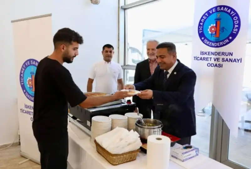 İSTE’de üniversiteye Tatlı Başlangıç