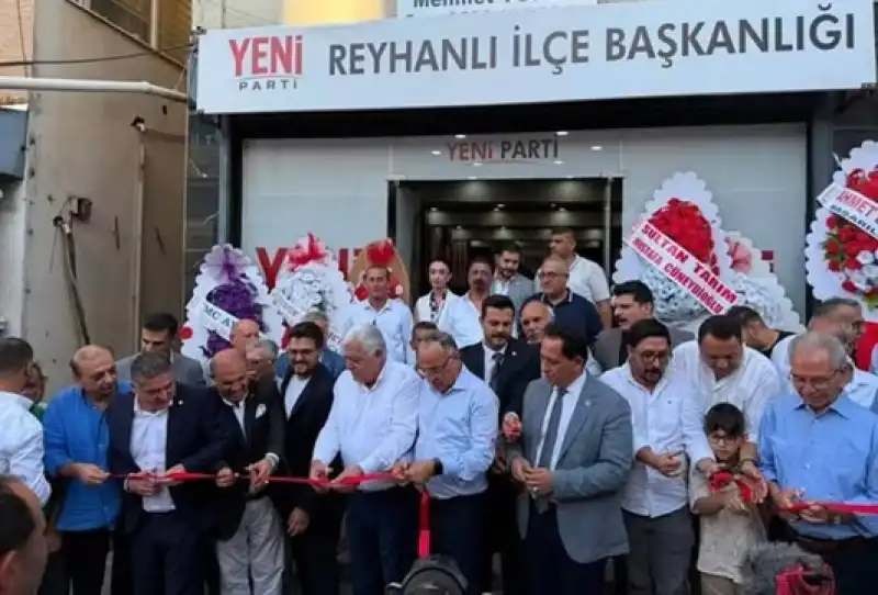 Yeni Parti Reyhanlı Ilçe Başkanlığı Binası Yoğun Katılımla Açıldı