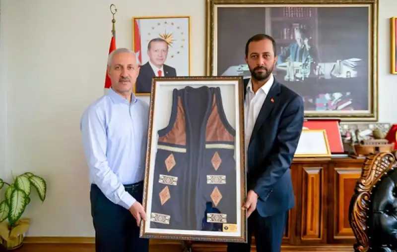Rektör Prof. Dr. Veysel Eren, Yayladağı SBM Yüksekokulunda İncelemelerde Bulundu