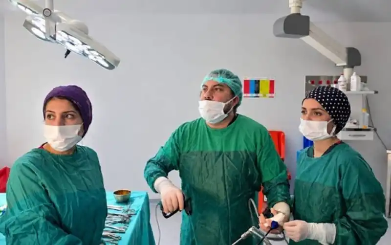 235 Kiloluk Hastaya Başarılı Obezite Ameliyatı