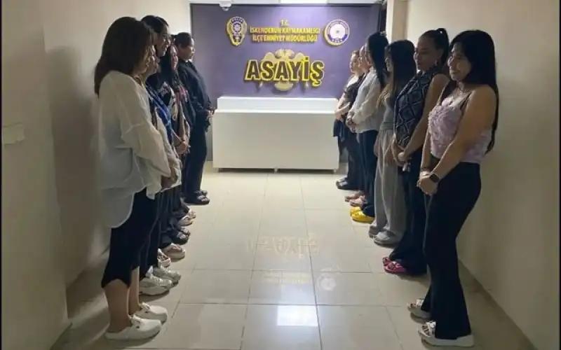 15 Tayland Uyrukluya Sınır Dışı!