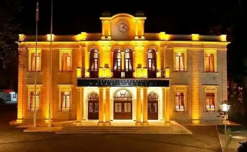Tarihi Hatay Valilik Binası’nda Restorasyon Çalışmaları Son Aşamaya Geldi