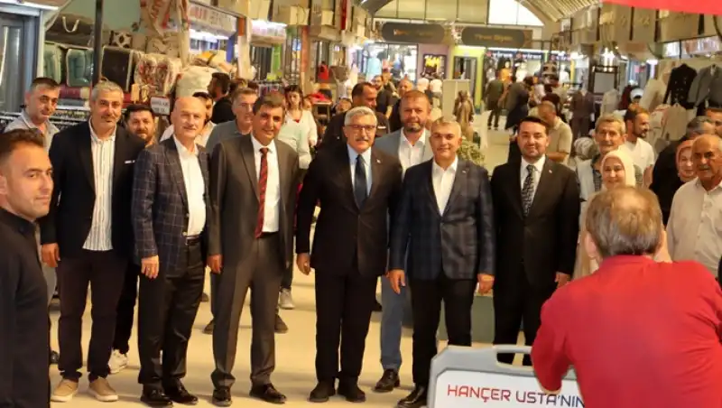 AK Parti Heyetinden Tarihi Uzun Çarşı’ya Ziyaret