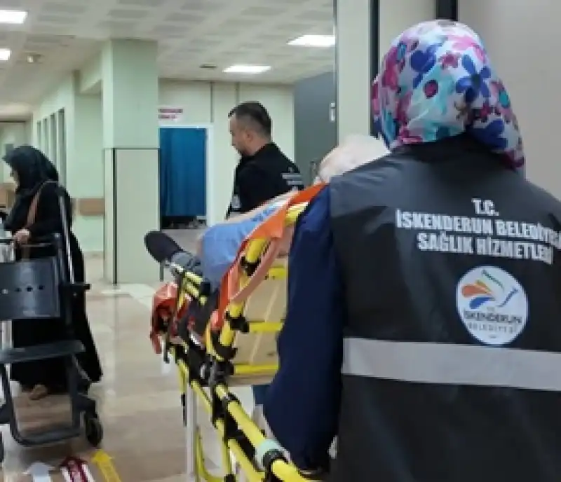 İskenderun Belediyesi Evde Sağlık Hizmetleriyle Vatandaşın Yanında
