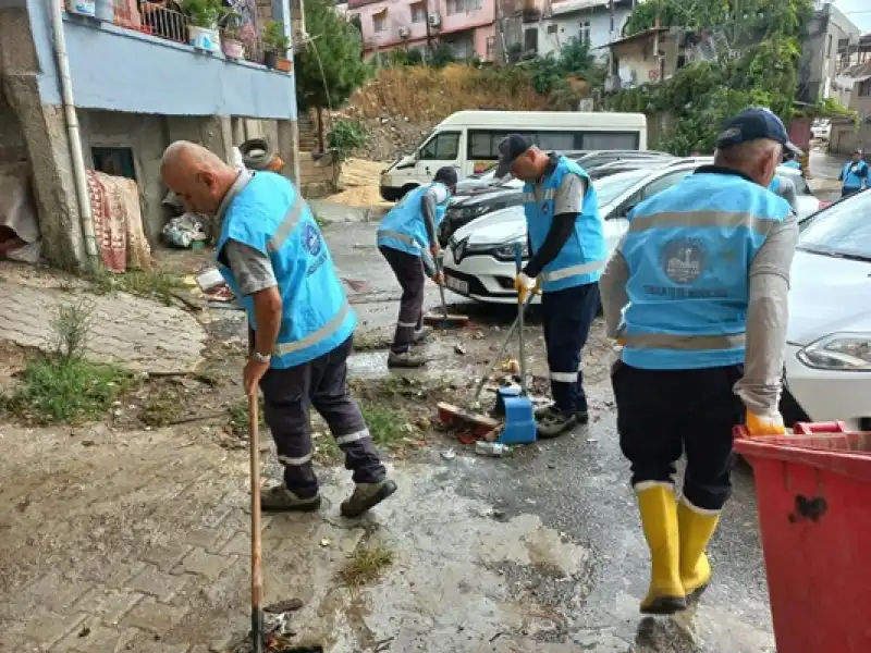 Şiddetli Yağış Sonrası Ekipler Sahada