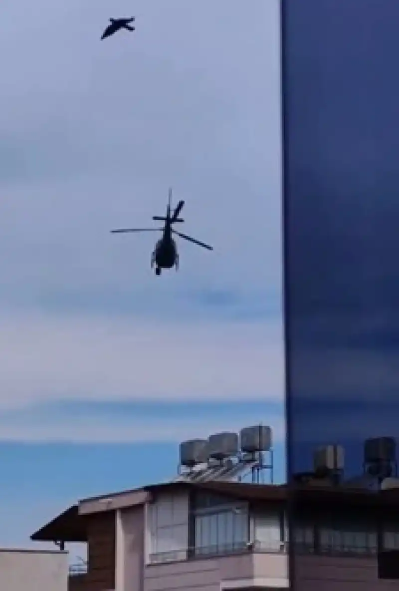 Alçak Uçuş Yapan Helikopter Paniğe Neden Oldu