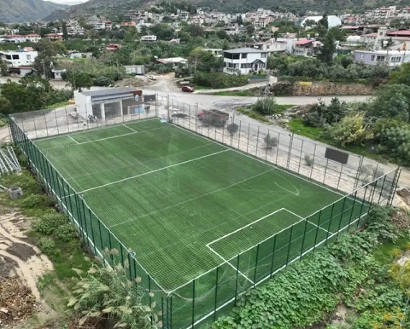 Tepebaşı’ndaki Halı Saha HBB Ekipleriyle Yenilendi