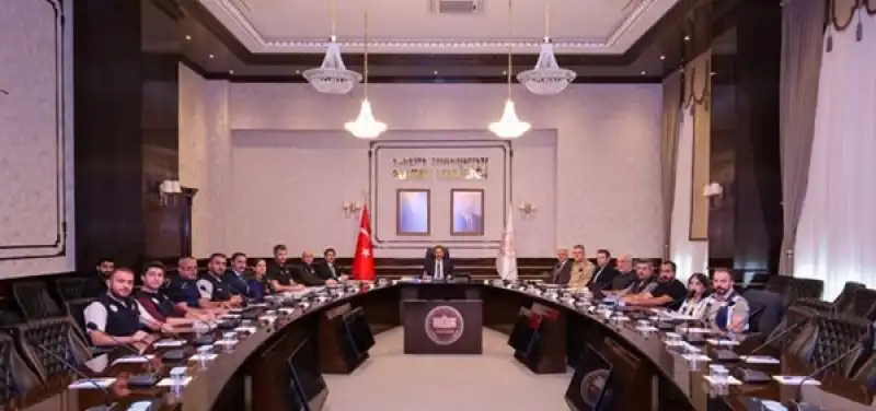 Hatay’da Anahtar Teslim Süreci Masaya Yatırıldı