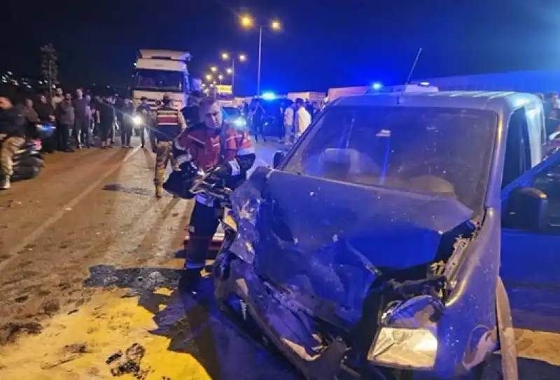 Reyhanlı’da Feci Kaza: 6 Kişi Yaralandı