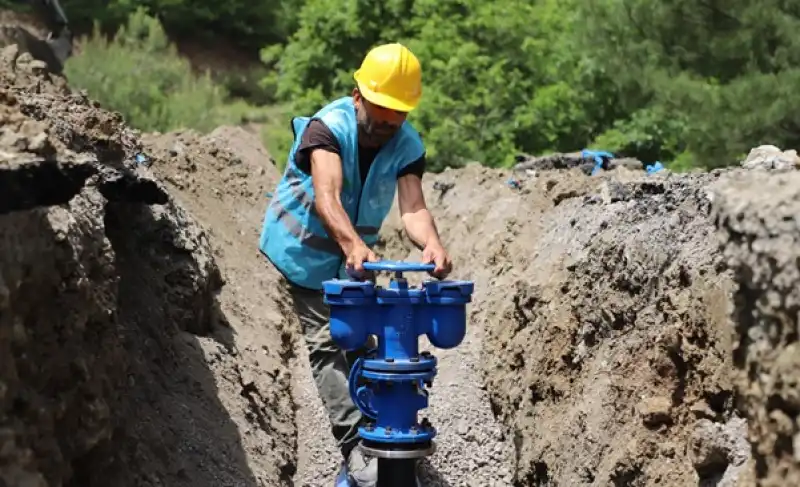 İskenderun’a 7 Bin Metre Içme Suyu Hattı Inşa Ediliyor