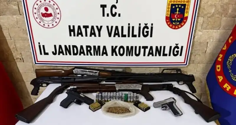 Kuru Sıkı Tabancaları Gerçek Silaha Çevirip Satıyordu