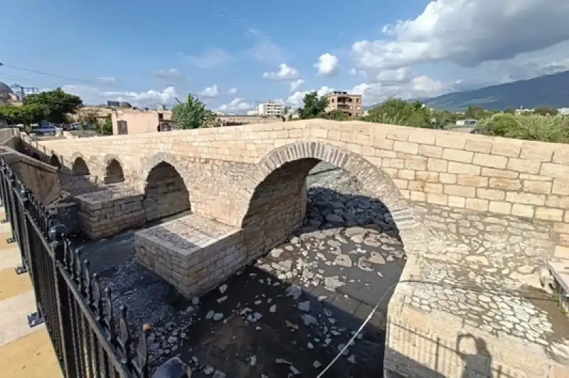 Payas’ın Tarihi İpek Yolu Köprüsü’nde Restorasyonda Sona Gelindi