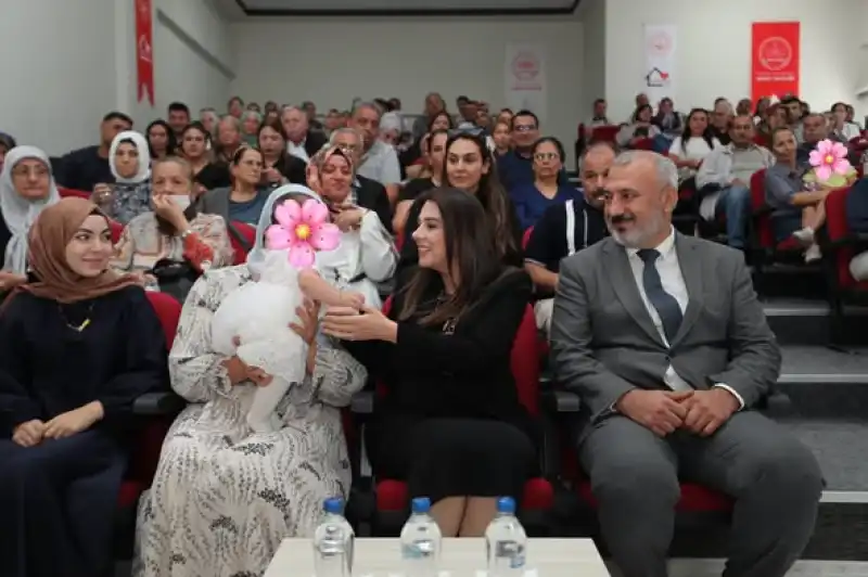 Esra Masatlı’dan Hatay’daki Koruyucu Ailelere Teşekkür