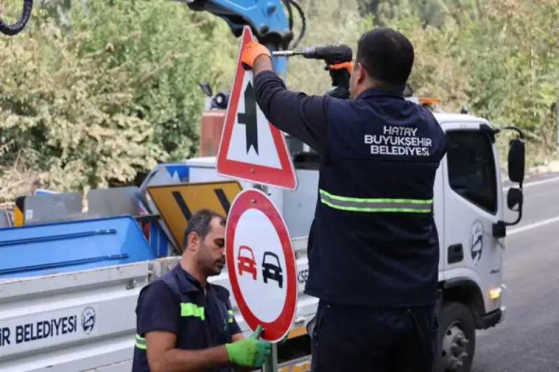 HBB, Defne Sinanlı Yolu’nda Trafik Güvenliğini Artırıyor