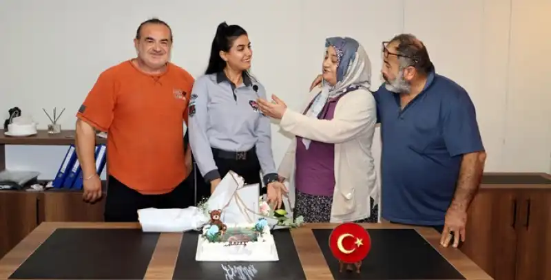 Tarihi Uzun Çarşı Yönetiminden Emekçilerine Vefa Örneği