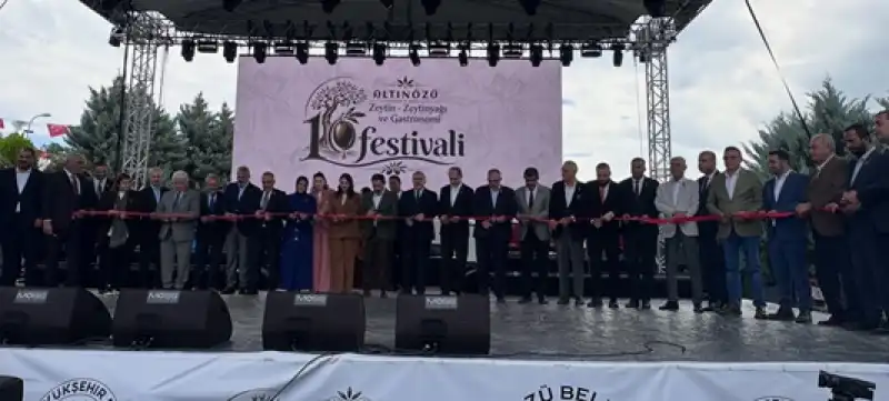 10. Altınözü Zeytin, Zeytinyağı Ve Gastronomi Festivali Başladı