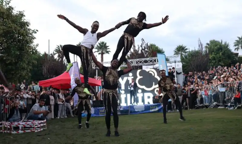 Zeytin Festivali’nde Lezzet Ve Eğlence Bir Arada
