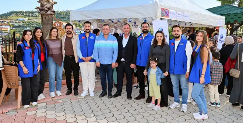 Zeytin Festivalin En Renkli Durağı Beyazay Standı Oldu