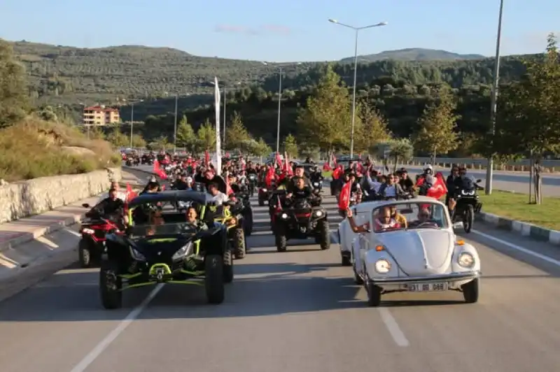 Altınözü’nde Festival Coşkusu Sokaklara Taştı
