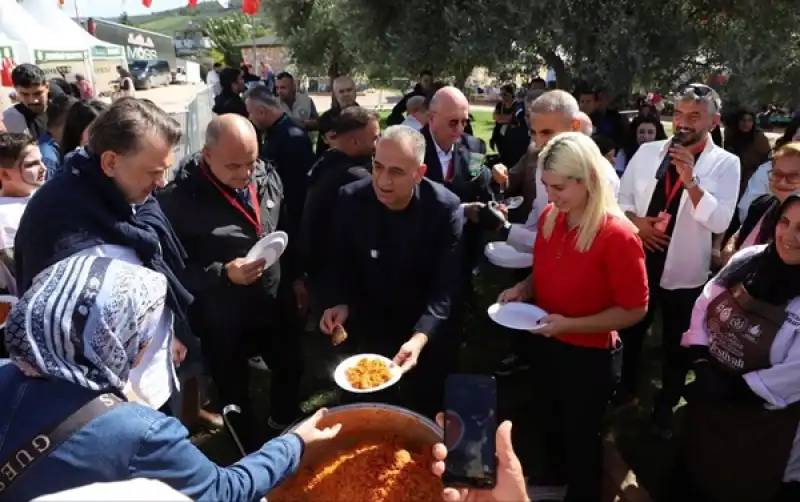 Bereket Kazanı Kaynadı, Kardeşlik Sofrası Kuruldu