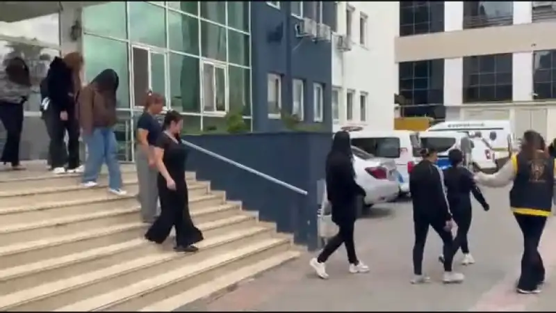 SPA Ve Masaj Salonlarına Denetim: 23 Kaçak Yabancı Çalışan Tespit Edildi