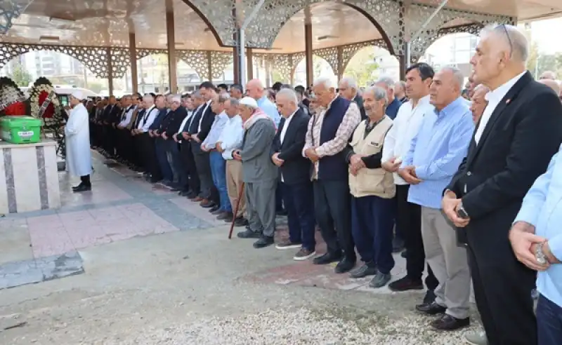 Mehmet Muzaffer Okay Dualarla Son Yolculuğuna Uğurlandı