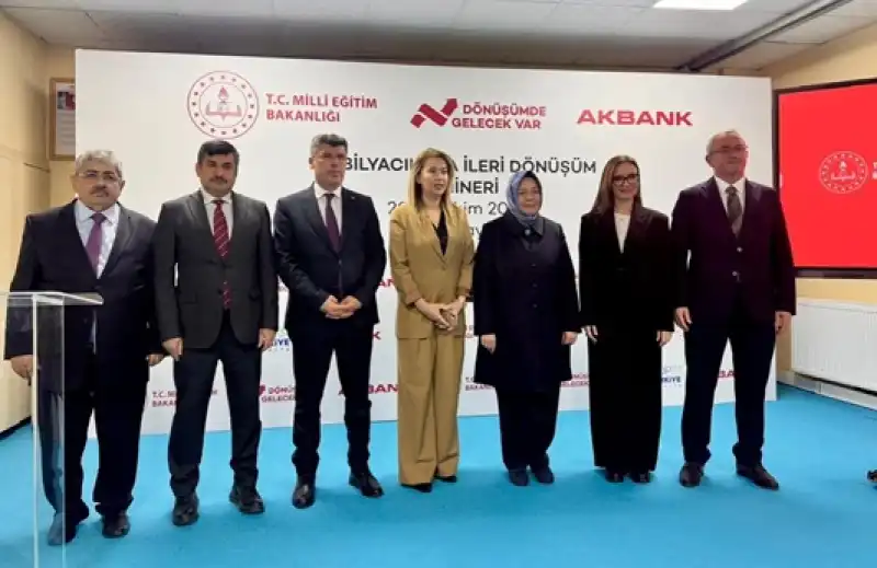 19 Bin 200 Okul Mobilyası Hatay’daki Bin 311 Okula Ulaştırıldı