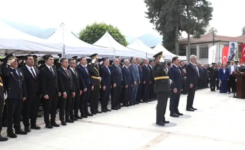 Başkan Öntürk 29 Ekim çelenk Sunma Törenine Katıldı