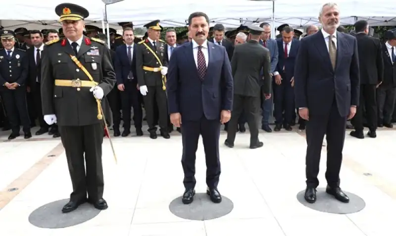 Başkan Öntürk 29 Ekim çelenk Sunma Törenine Katıldı